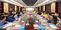印尼西加里曼丹省黃漢山副省長一行蒞臨寶鷹集團  圍繞西加城市建設開發事宜交流合作意見