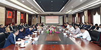 寶鷹股份召開領導干部(擴大)會議 ——新任副董事長呂海濤作動員講話